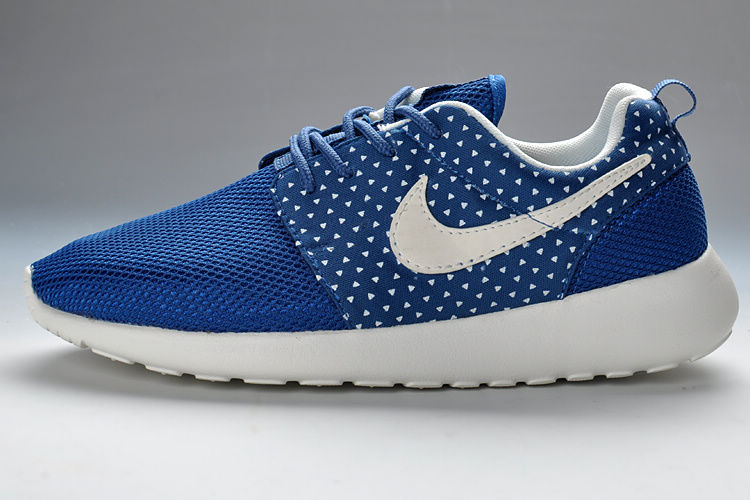roshe run rouge et blanc